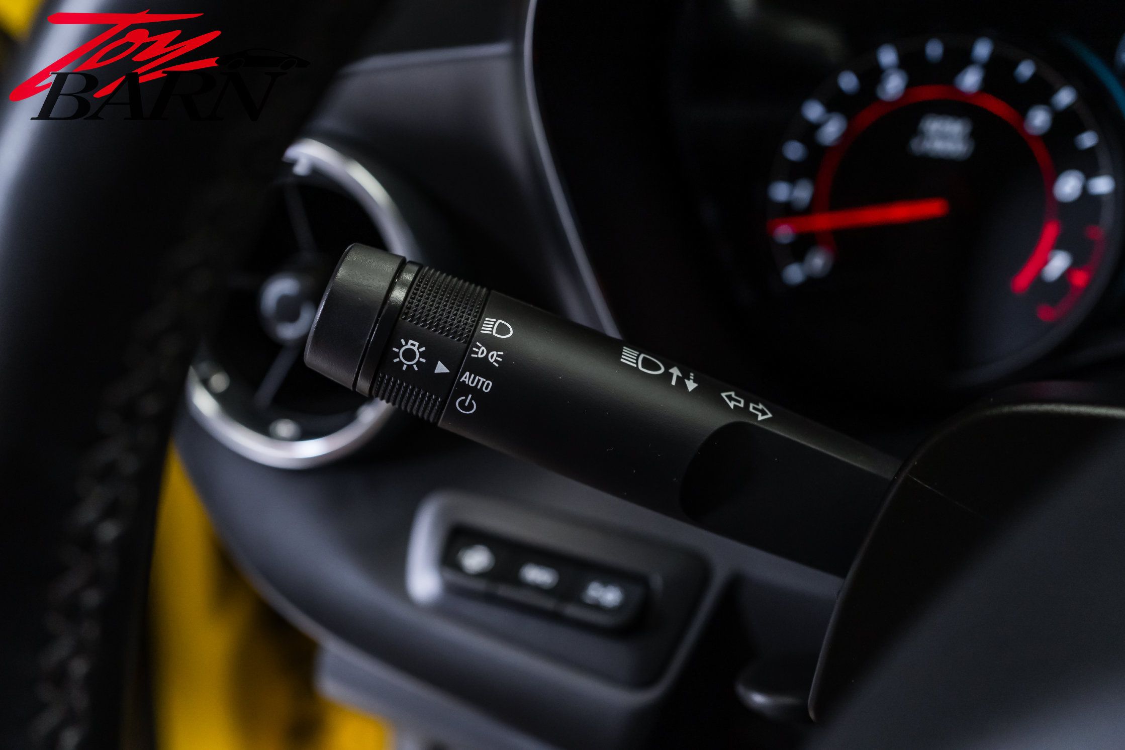 Used 2016 Chevrolet Camaro SS RWD image 35