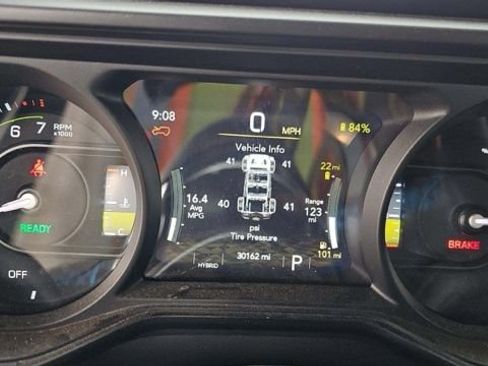 Used 2024 Jeep Wrangler High Altitude AWD/4WD image 13