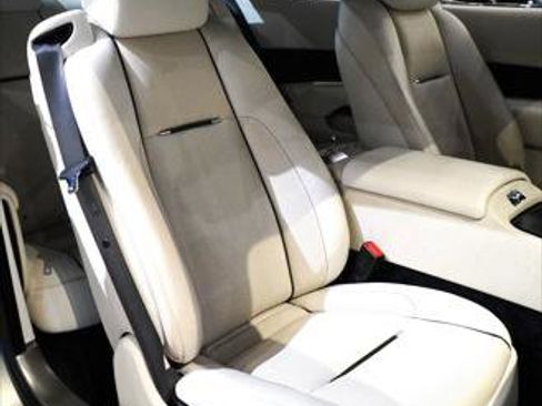 Used 2016 Rolls-Royce Wraith RWD image 28