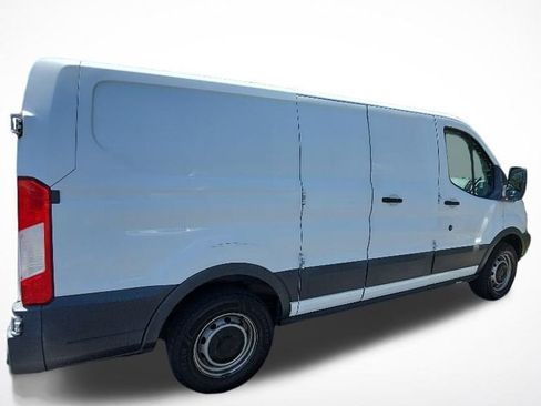 Used 2017 Ford Transit 150 130 Low Roof RWD image 7