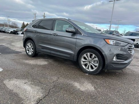 Used 2024 Ford Edge Titanium image 6