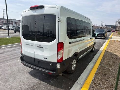 Used 2024 Ford Transit 350 XLT image 17