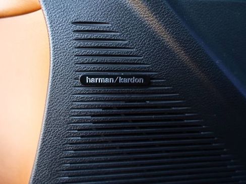 Used 2016 Dodge Challenger SRT Hellcat image 20