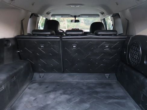 Used 2007 Toyota FJ Cruiser 4WD image 16