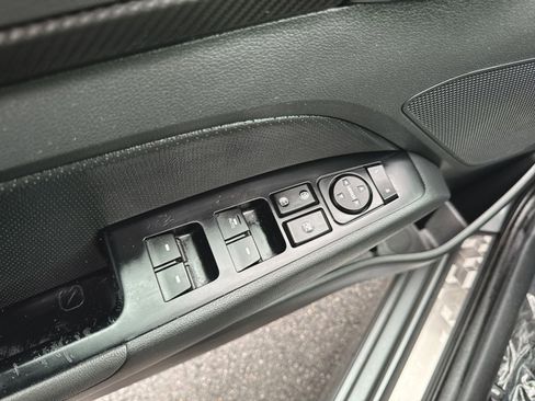 Used 2017 Hyundai Elantra Sport w/ Sport Premium Package 06 FWD image 9
