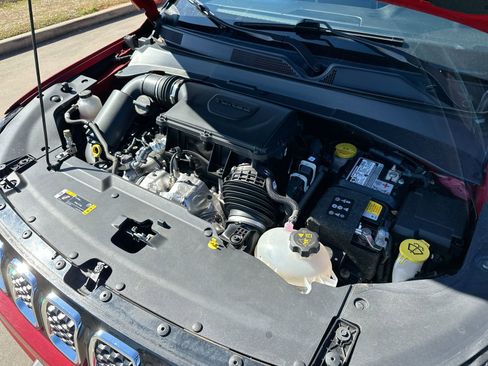 Used 2023 Jeep Compass Limited image 24