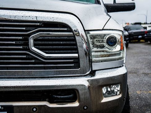 Used 2018 RAM 2500 Laramie AWD/4WD image 9