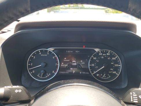 Used 2023 Nissan Rogue SV w/ SV Premium B Package image 33