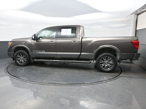 Used 2017 Nissan Titan Platinum Reserve image 3