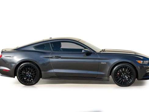 Used 2017 Ford Mustang GT Premium w/ GT Performance Package image 6