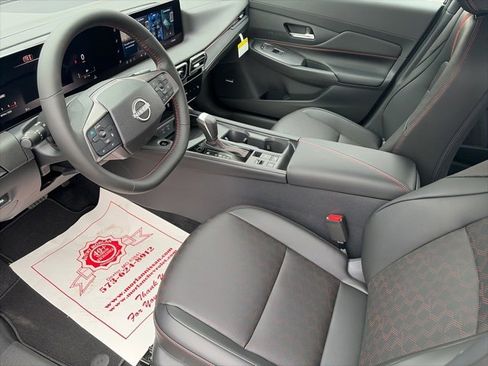 New 2026 Nissan Sentra SR w/ SR Premium Package image 16