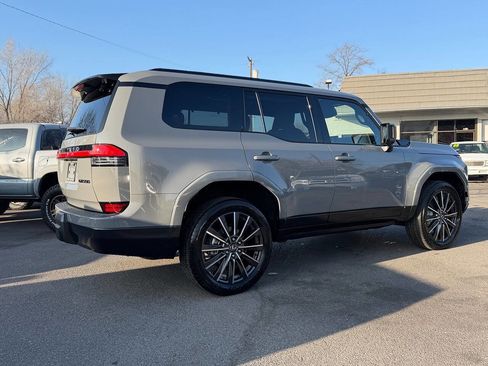 Used 2025 Lexus GX 550 image 20