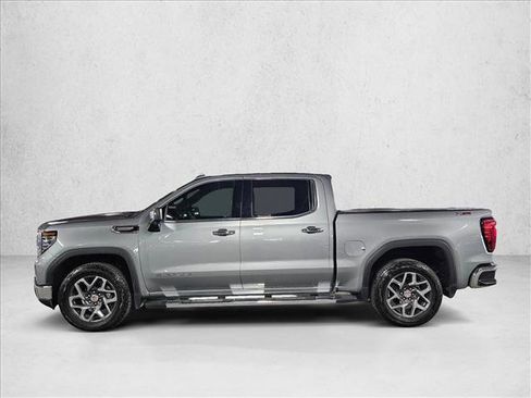 Used 2024 GMC Sierra 1500 SLT image 8