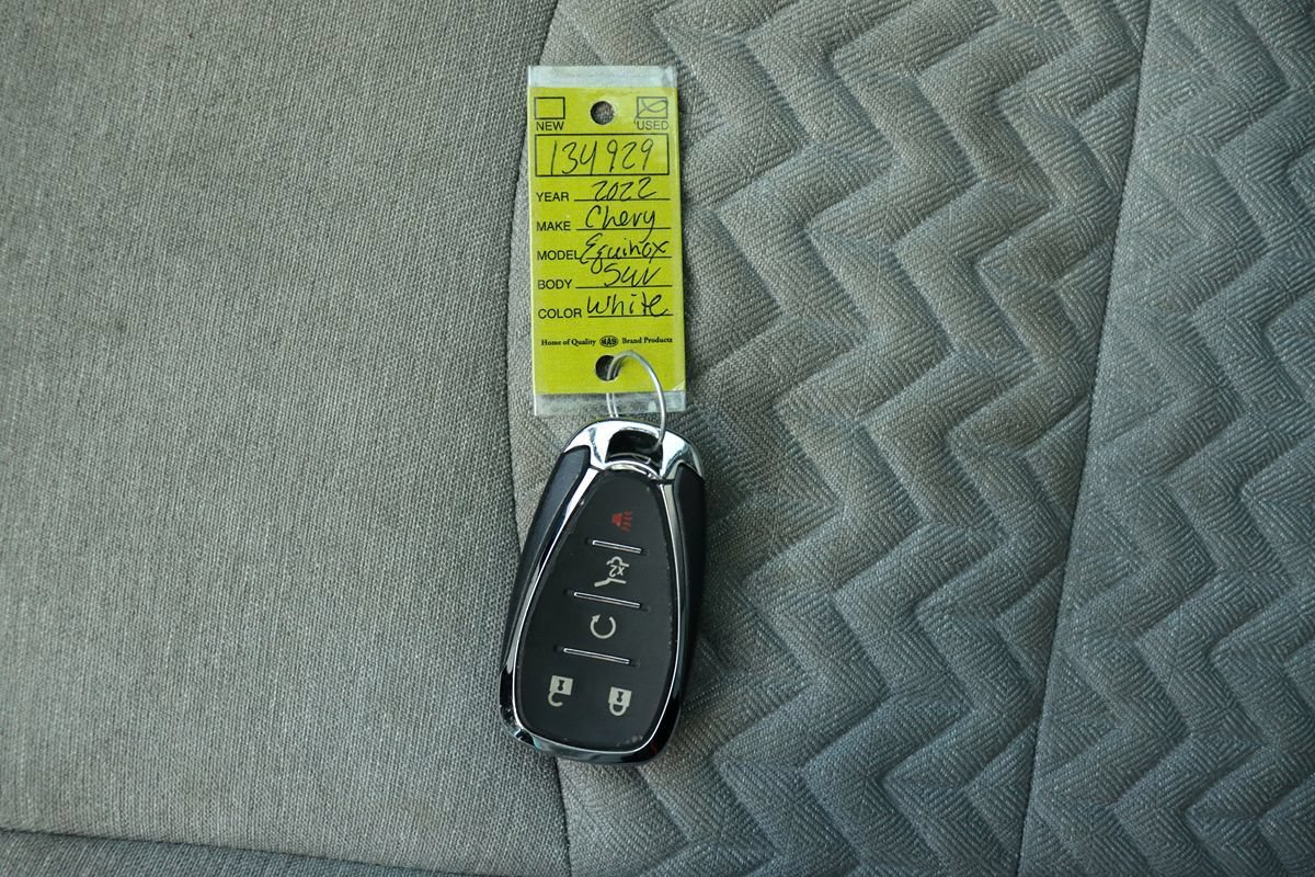 Used 2022 Chevrolet Equinox LT w/ Driver Convenience Package FWD image 42