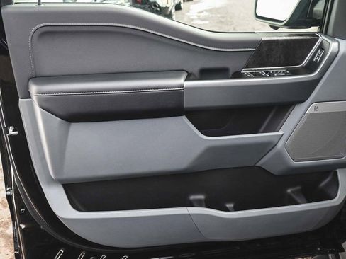 Used 2025 Ford F150 Lightning Flash image 6