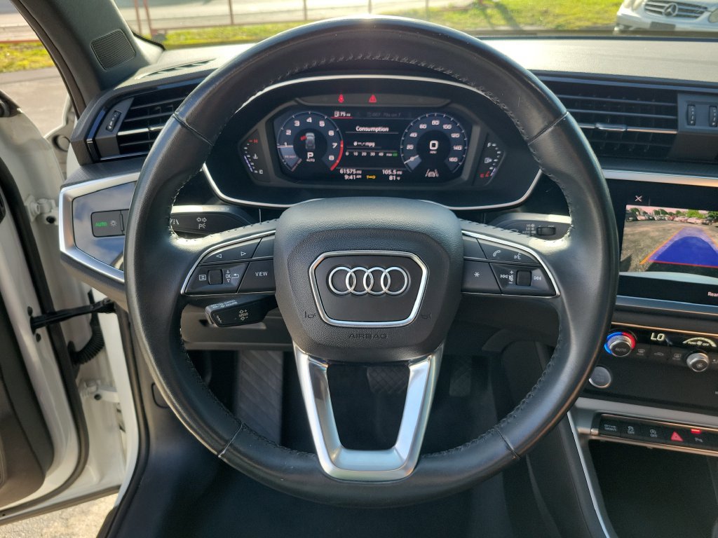 Used 2020 Audi Q3 2.0T Premium w/ Convenience Package AWD/4WD image 29