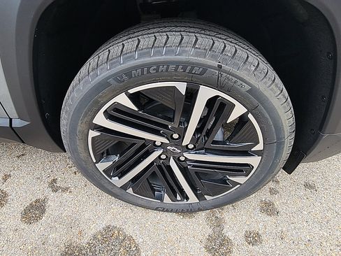 New 2026 Chevrolet Equinox RS w/ Convenience Package III image 10