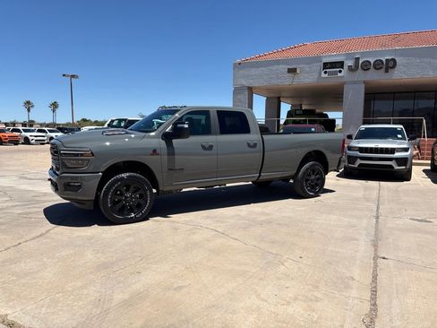 New 2026 RAM 2500 Laramie AWD/4WD image 1