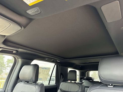 New 2025 Ford Expedition Platinum w/ Stealth Performance Package image 9