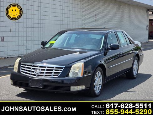 Used 2011 Cadillac DTS FWD image 1