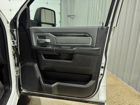 Used 2023 RAM 2500 Big Horn w/ Cold Weather Group AWD/4WD image 22