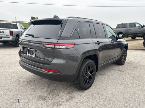 New 2026 Jeep Grand Cherokee Altitude RWD image 6