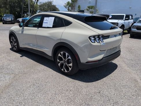 Certified 2025 Ford Mustang Mach-E Select w/ Comfort Package Lite AWD/4WD image 5