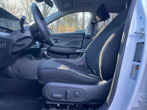 Used 2025 Hyundai Kona SEL image 27