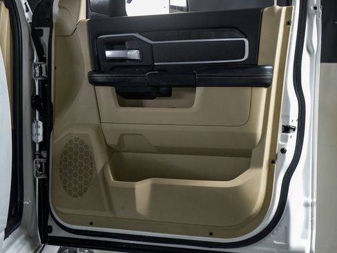 Used 2022 RAM 3500 Big Horn image 34