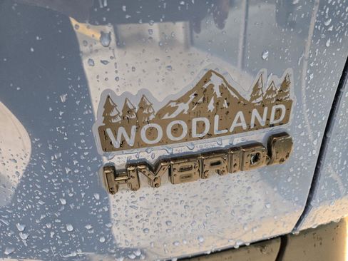 Used 2023 Toyota RAV4 AWD Hybrid image 9