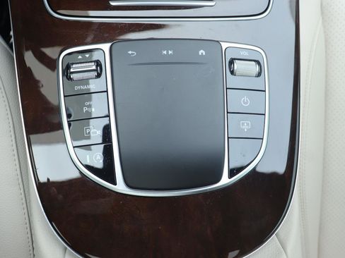 Used 2022 Mercedes-Benz E 350 E 350 image 33