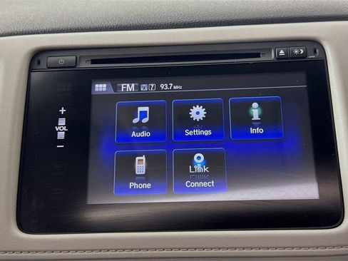 Used 2018 Honda HR-V EX image 19