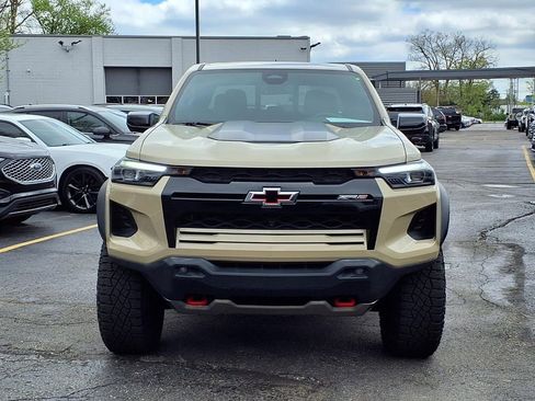 Used 2023 Chevrolet Colorado ZR2 w/ ZR2 Convenience Package III AWD/4WD image 8