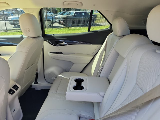 Used 2023 Buick Envision Essence AWD/4WD image 13