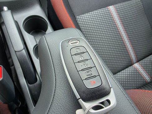 New 2025 Nissan Versa SR w/ Trunk Package image 25