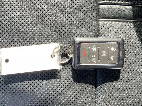 Used 2024 Jeep Wagoneer Series III image 37