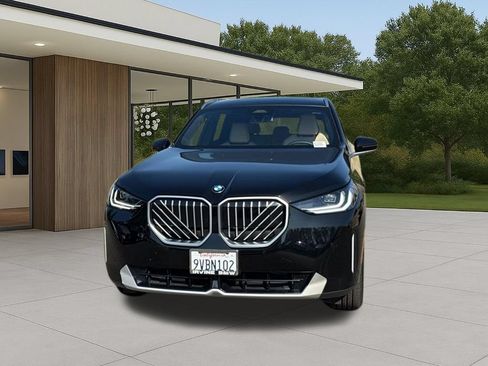 Used 2026 BMW X3 xDrive30i w/ Convenience Package AWD/4WD image 3