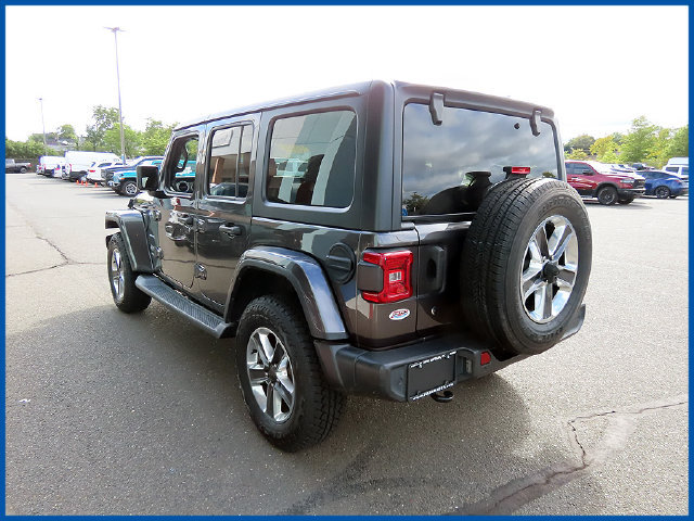 Used 2019 Jeep Wrangler Unlimited Sahara w/ Safety Group AWD/4WD image 5