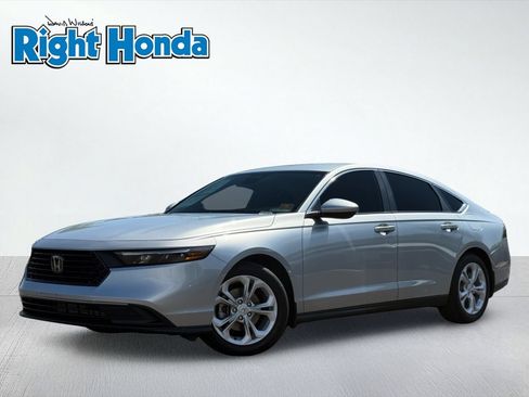 Used 2025 Honda Accord LX image 2