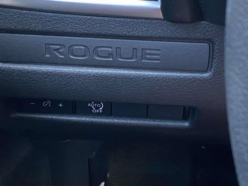Used 2023 Nissan Rogue S FWD image 20