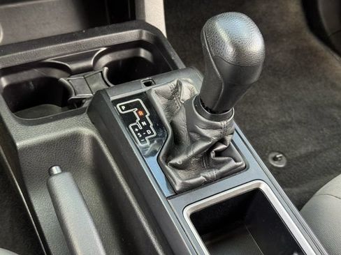 Used 2021 Toyota Tacoma SR RWD image 18