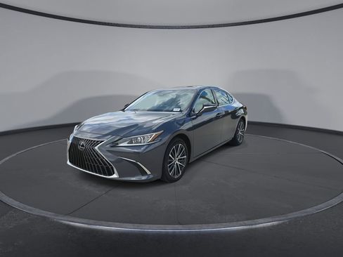 Used 2025 Lexus ES 350 w/ Premium Package FWD image 4