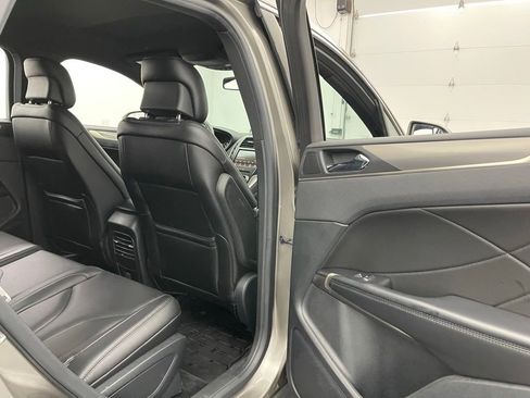 Used 2017 Lincoln MKC Premiere AWD/4WD image 32