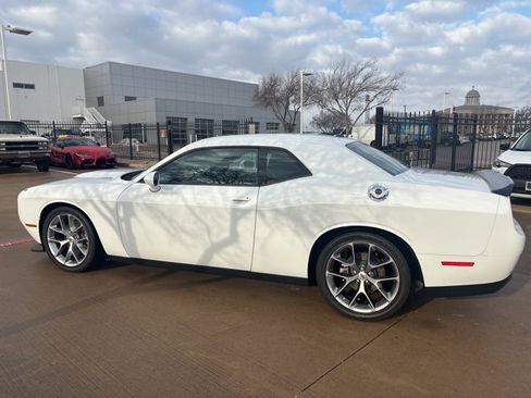 Used 2023 Dodge Challenger GT image 8