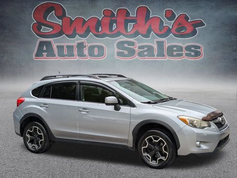 Used 2014 Subaru Crosstrek 2.0i Premium w/ Moonroof Package AWD/4WD image 1