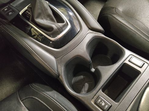 Used 2019 Nissan Rogue SL image 26