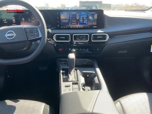 New 2026 Nissan Sentra SR w/ SR Premium Package FWD image 10