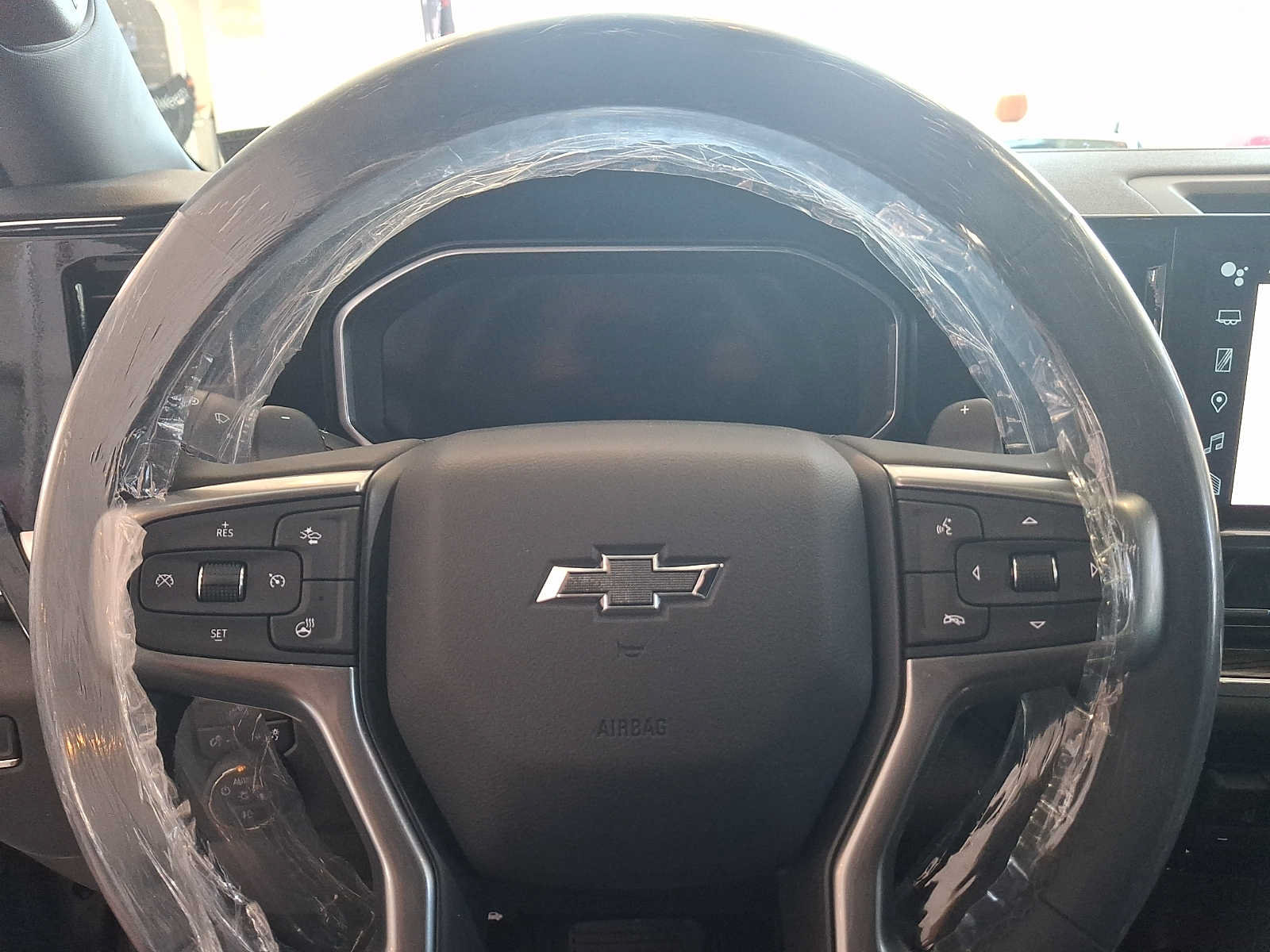 New 2026 Chevrolet Silverado 1500 RST w/ Z71 Off-Road Package AWD/4WD image 9