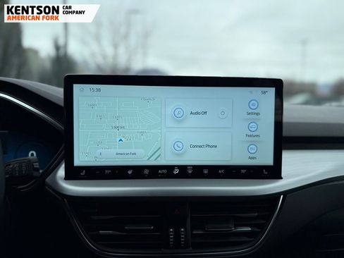 Used 2025 Ford Escape Platinum image 31