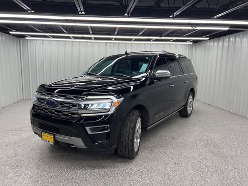 Used 2024 Ford Expedition Max Platinum image 3